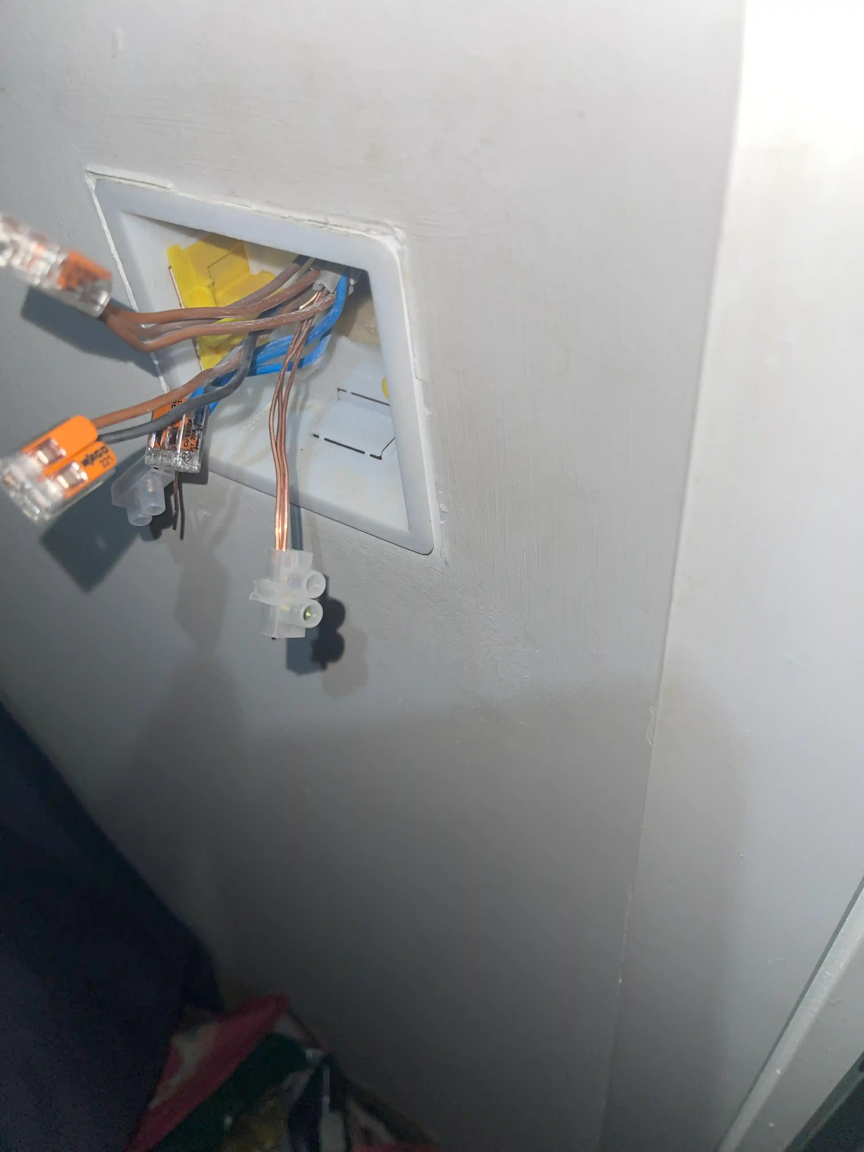 Emergency Electrician 24 hour Wimbledon